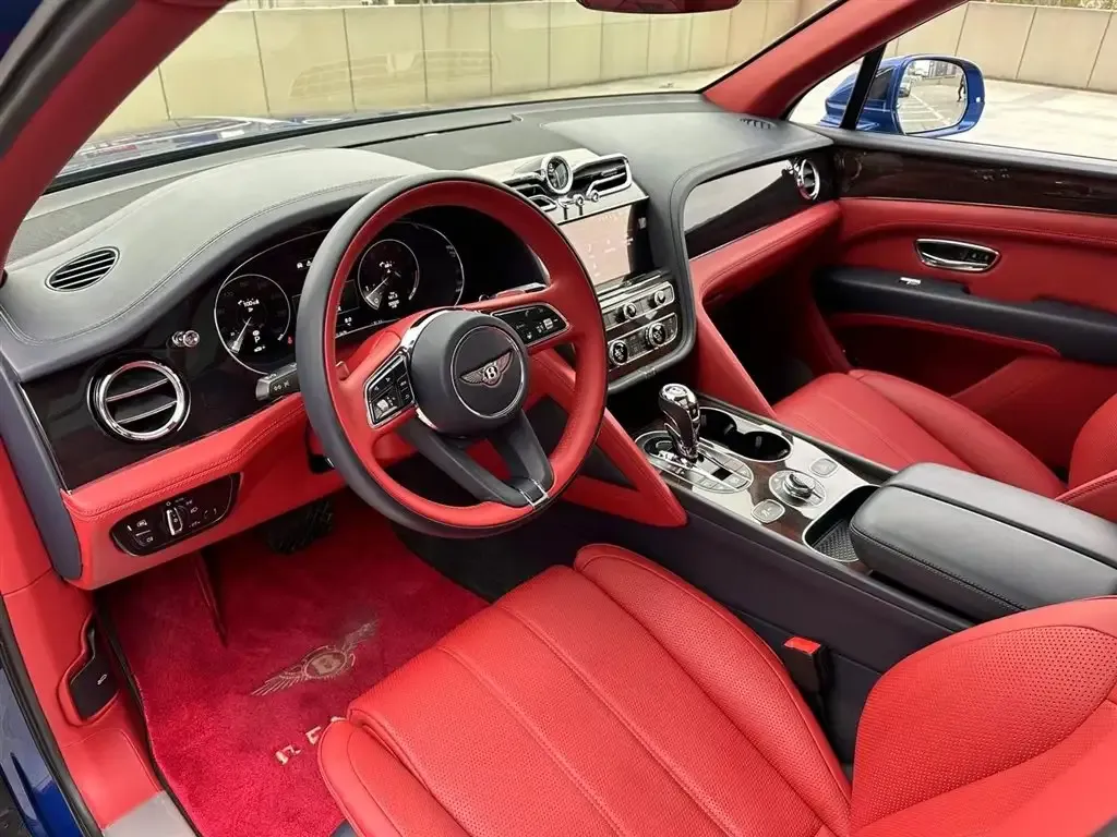 Bentley Bentayga 2021 из CN, фото 5