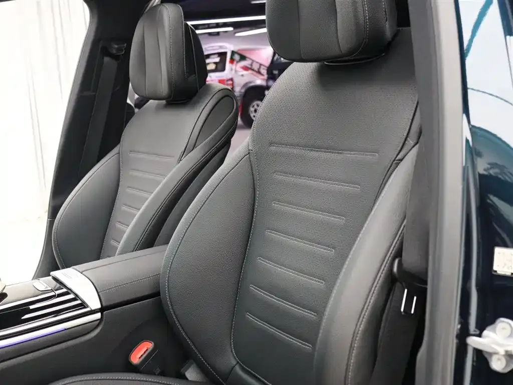 Mercedes-Benz C-Class 2023 из CN, фото 3