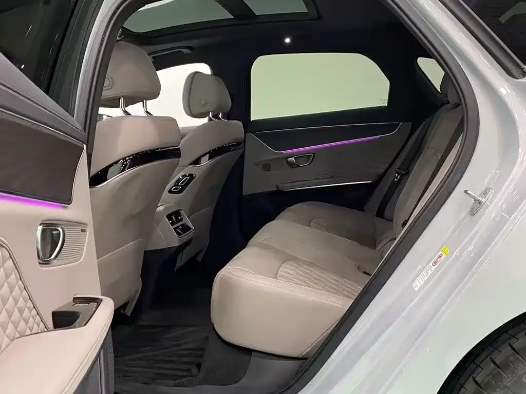 [object Object] Han 2024 из CN, фото 5