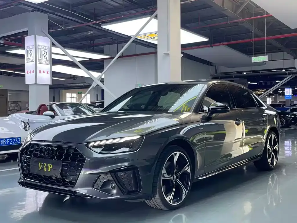 Audi A4L 2023 из CN, фото 1