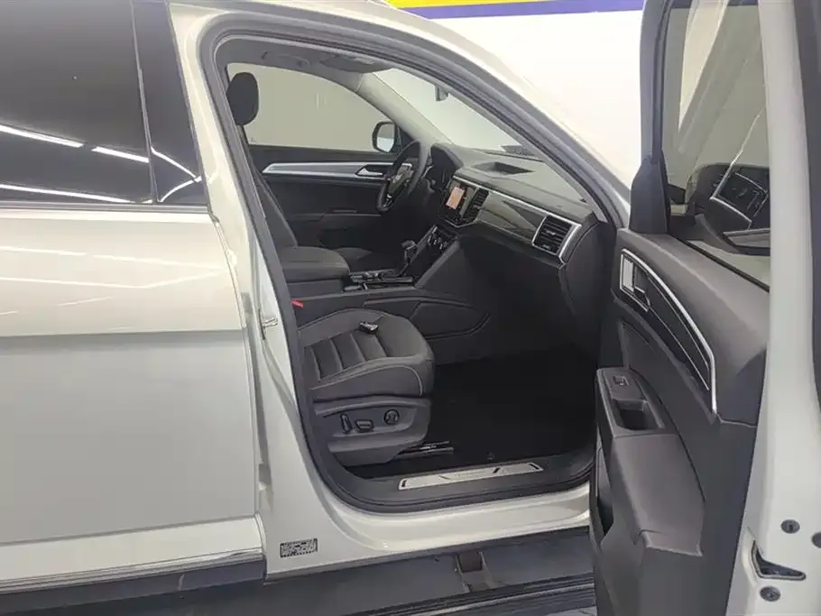 Volkswagen Teramont 2021 из CN, фото 8