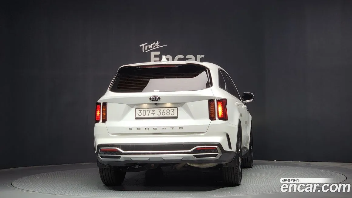Kia Sorento — фото 4