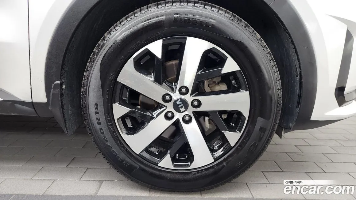 Kia Sorento — фото 5