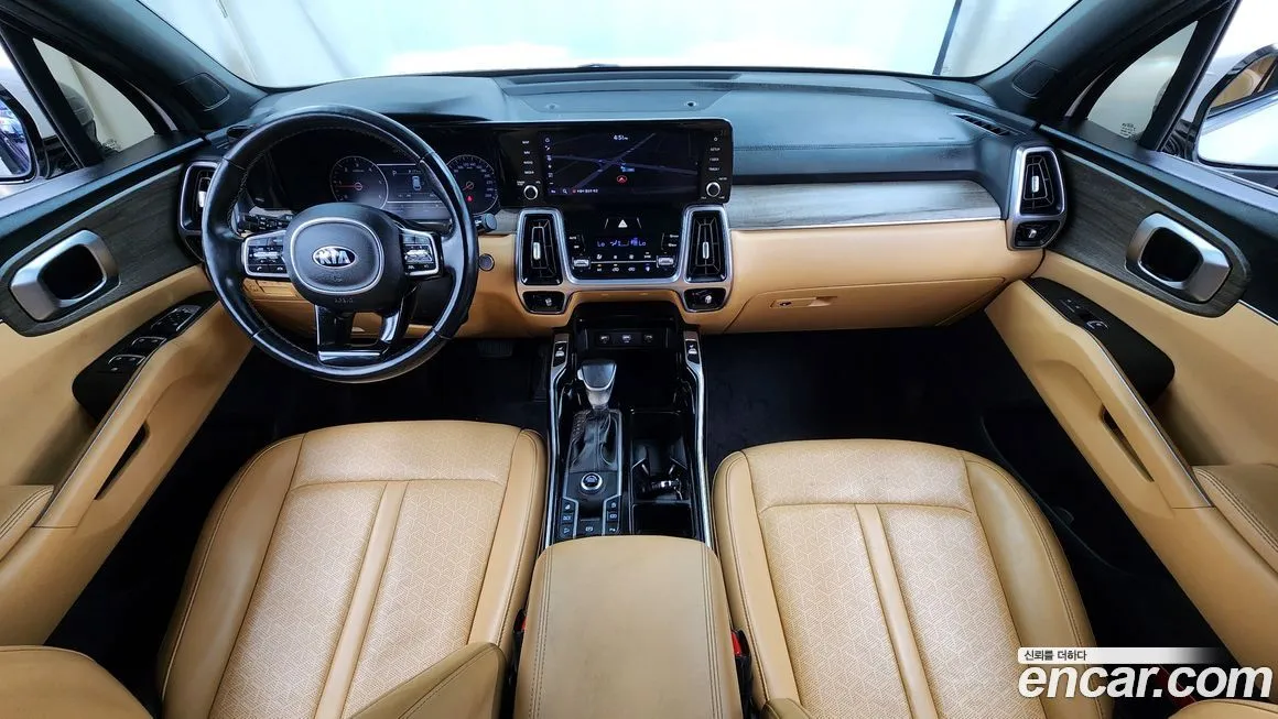 Kia Sorento — фото 7