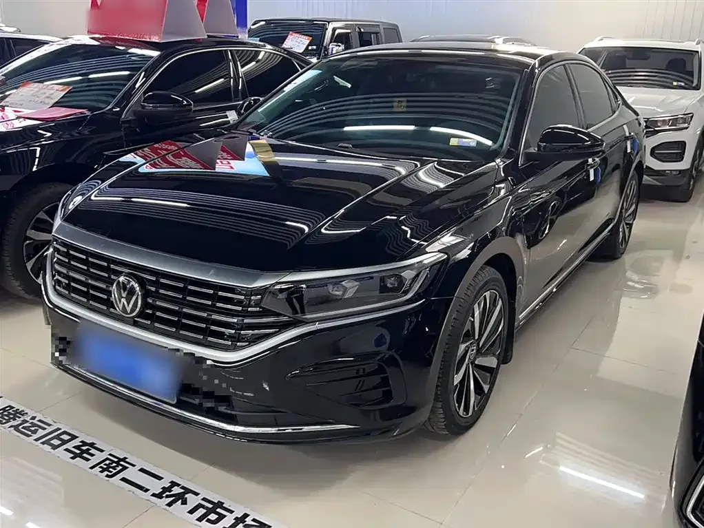 Volkswagen Passat 2023 из CN, фото 2