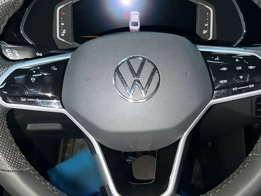 Volkswagen Passat 2023 из CN, фото 3