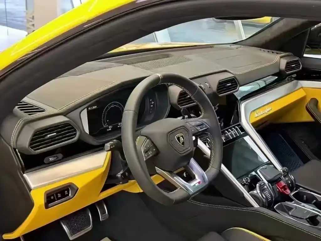 Lamborghini Urus — фото 3