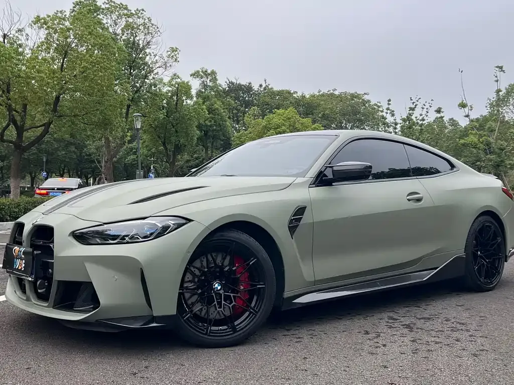 BMW M4 — фото 1