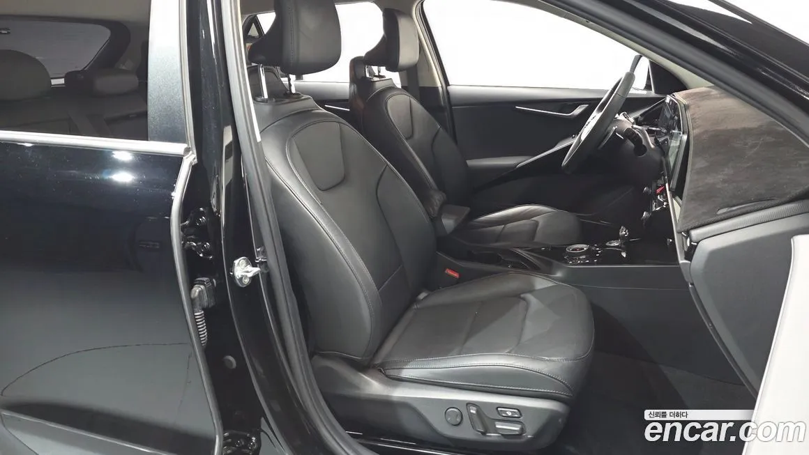 Kia Niro — фото 10
