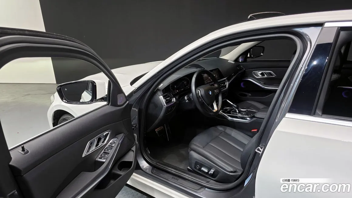 BMW 3-Series 2021 из KR, фото 10