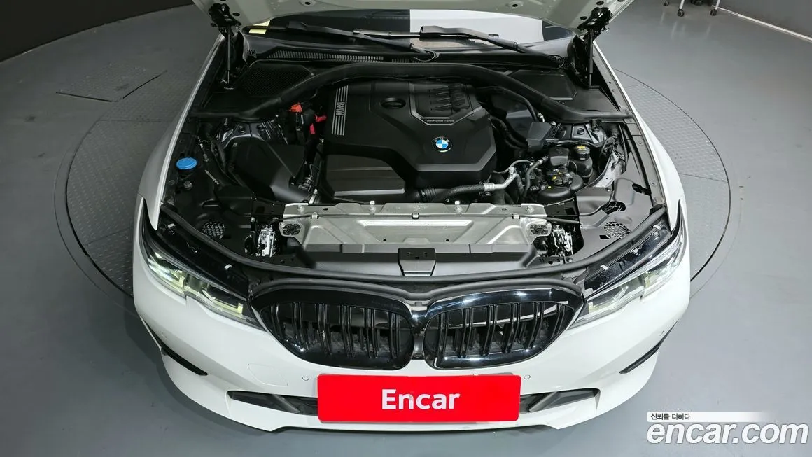 BMW 3-Series 2021 из KR, фото 6