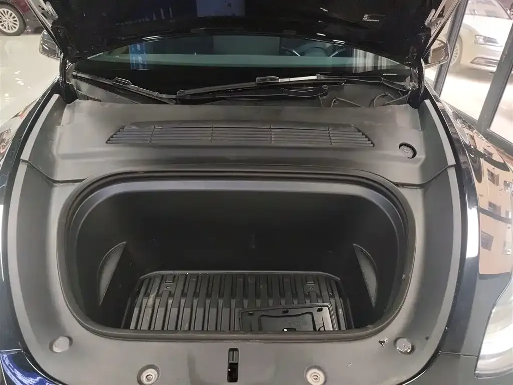 Tesla Model Y 2023 из CN, фото 10
