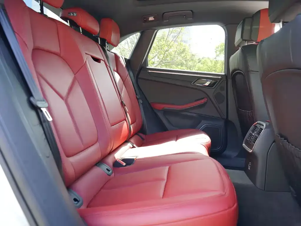 Porsche Macan 2025 из CN, фото 5
