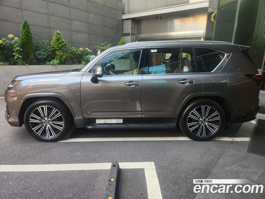 Lexus LX — фото 4