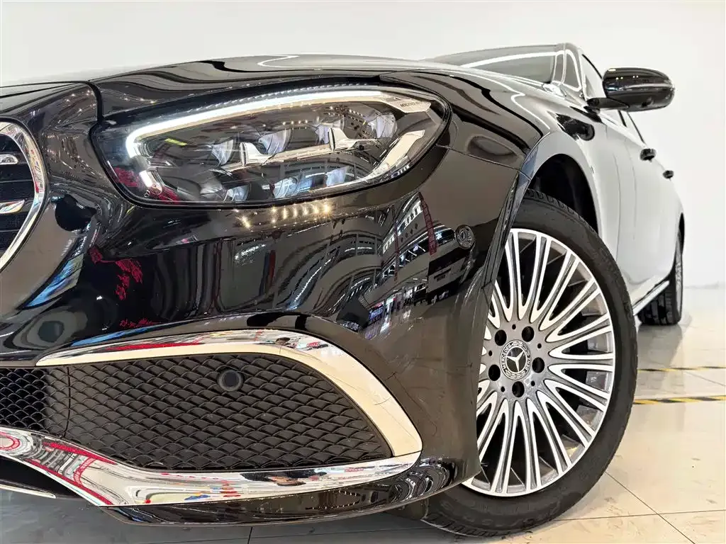 Mercedes-Benz E-Class 2023 из CN, фото 3