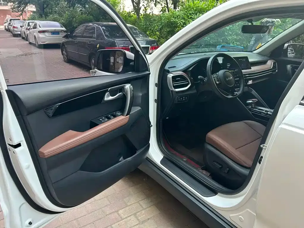 Kia Sportage 2022 из CN, фото 8