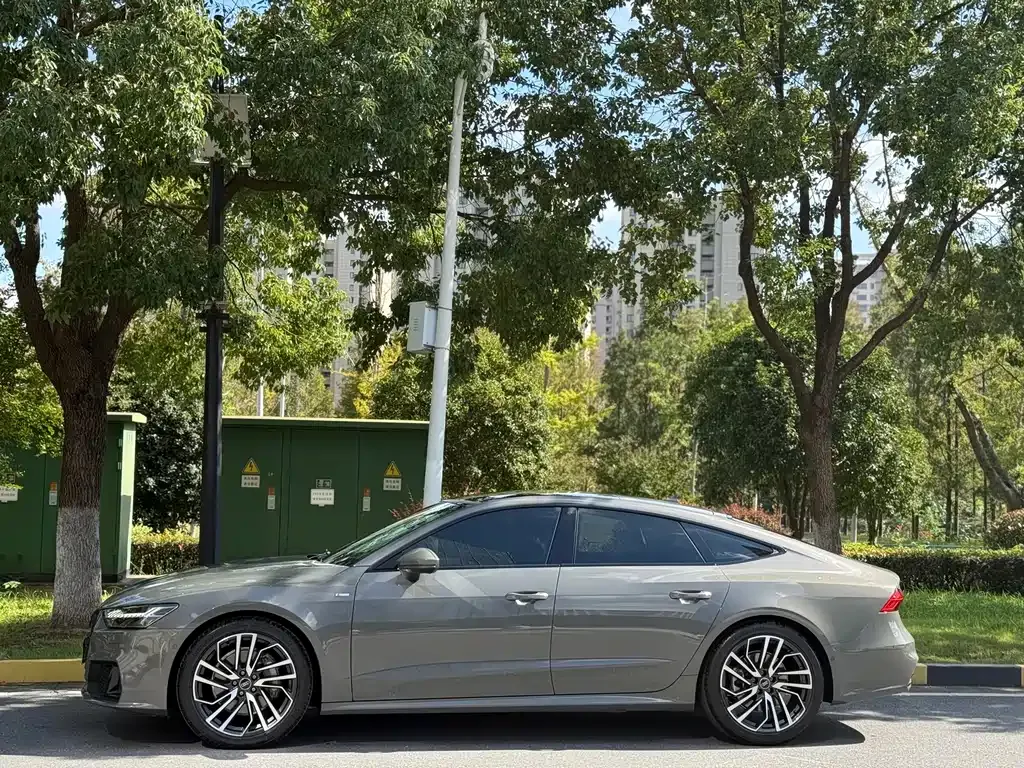 Audi A7 2024 из CN, фото 3