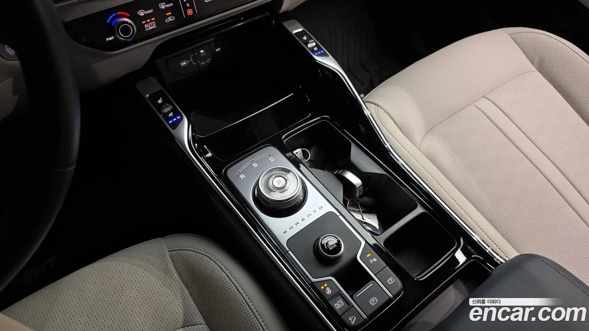Kia Sorento — фото 9
