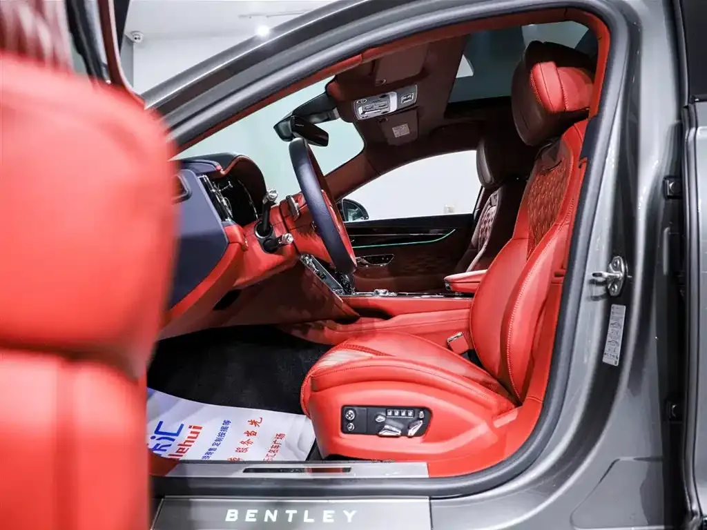 Bentley Flying Spur 2022 из CN, фото 9