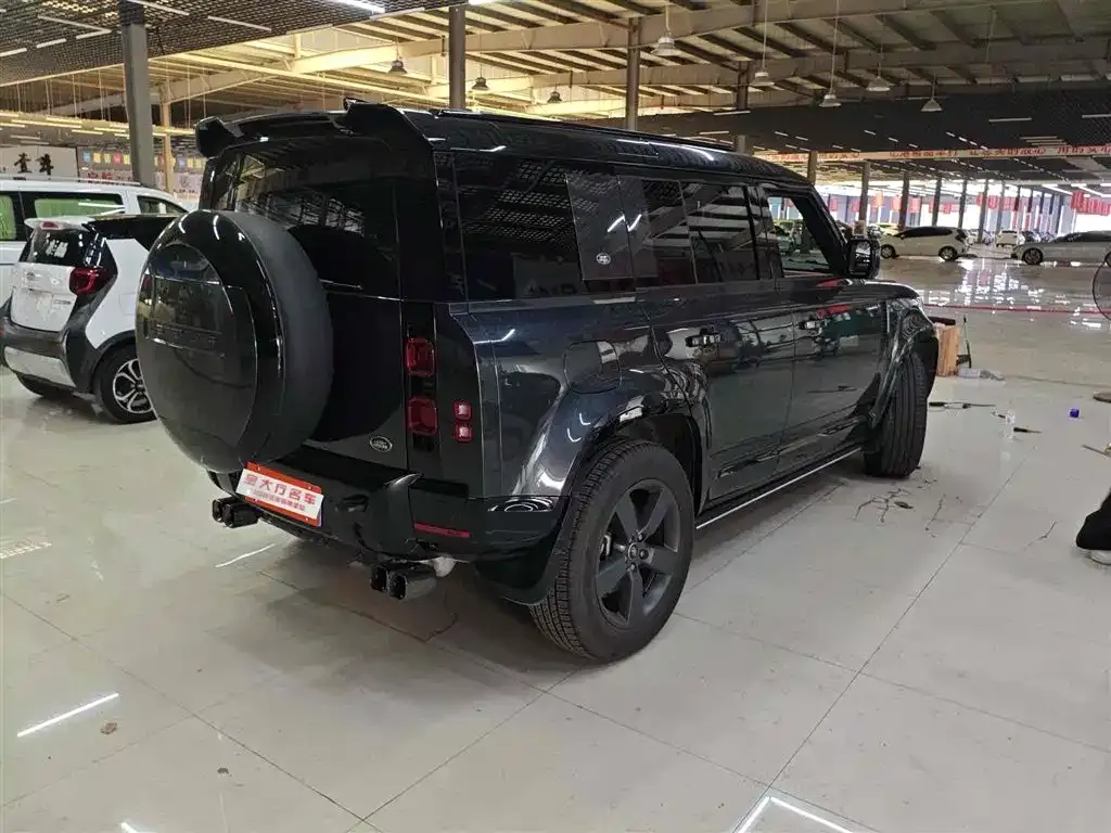 Land Rover Defender — фото 2