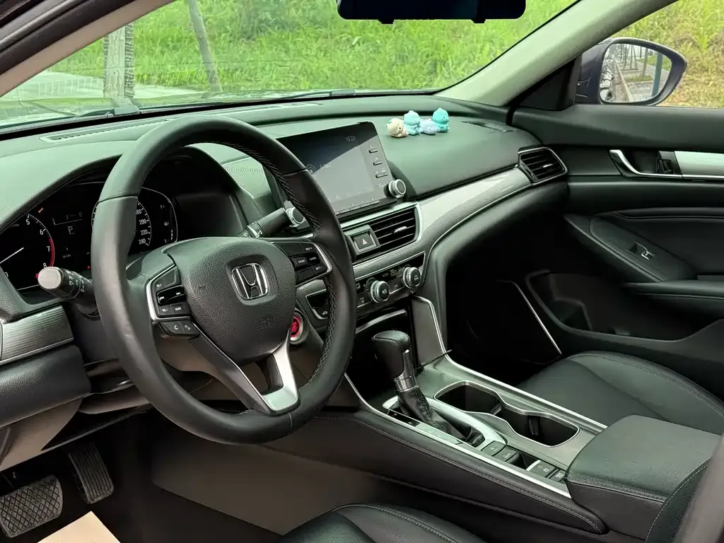 Honda Accord — фото 6