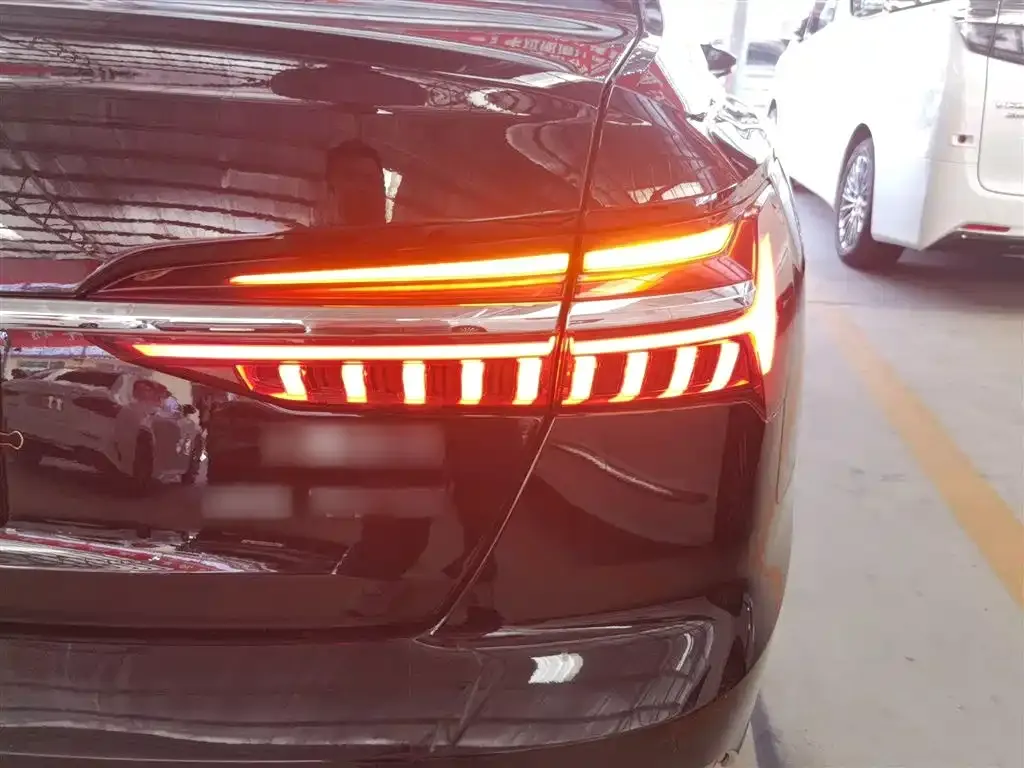 Audi A6L 2024 из CN, фото 8