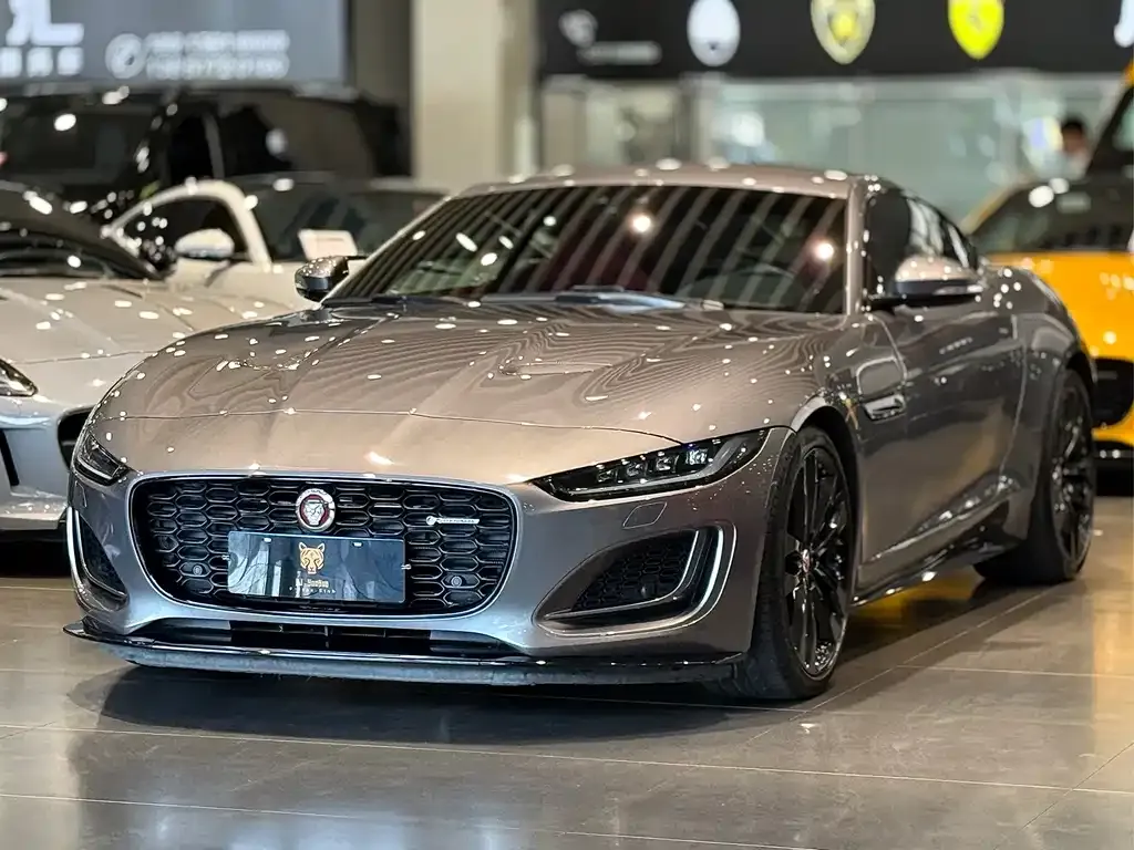 Jaguar F-TYPE — фото 1