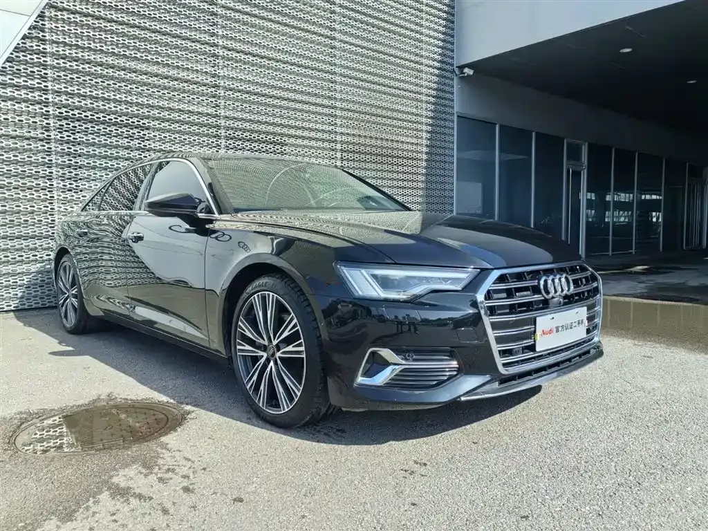 Audi A6L 2023 из CN, фото 4