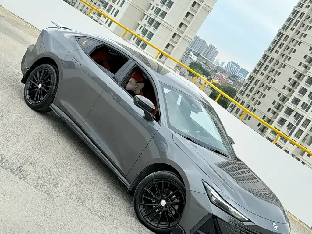 Changan UNI-V 2023 из CN, фото 3