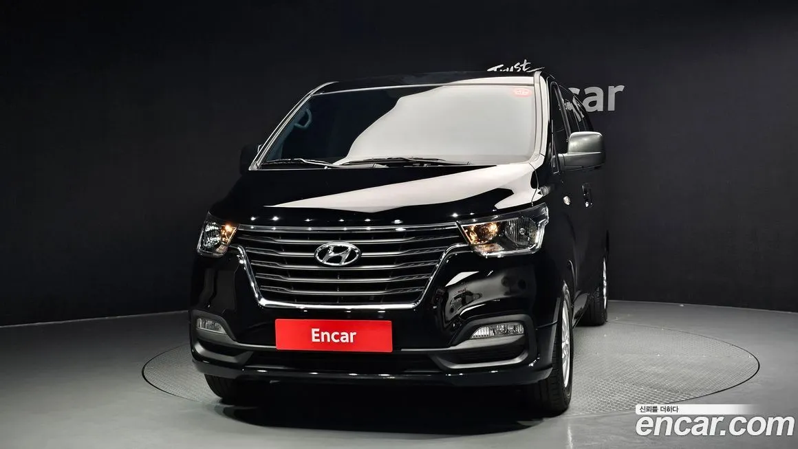 Hyundai Starex — фото 3