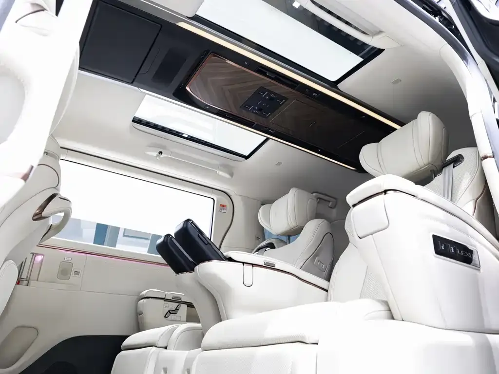 Lexus LM 2025 из CN, фото 10