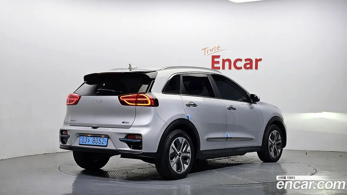 Kia Niro 2022 из KR, фото 2