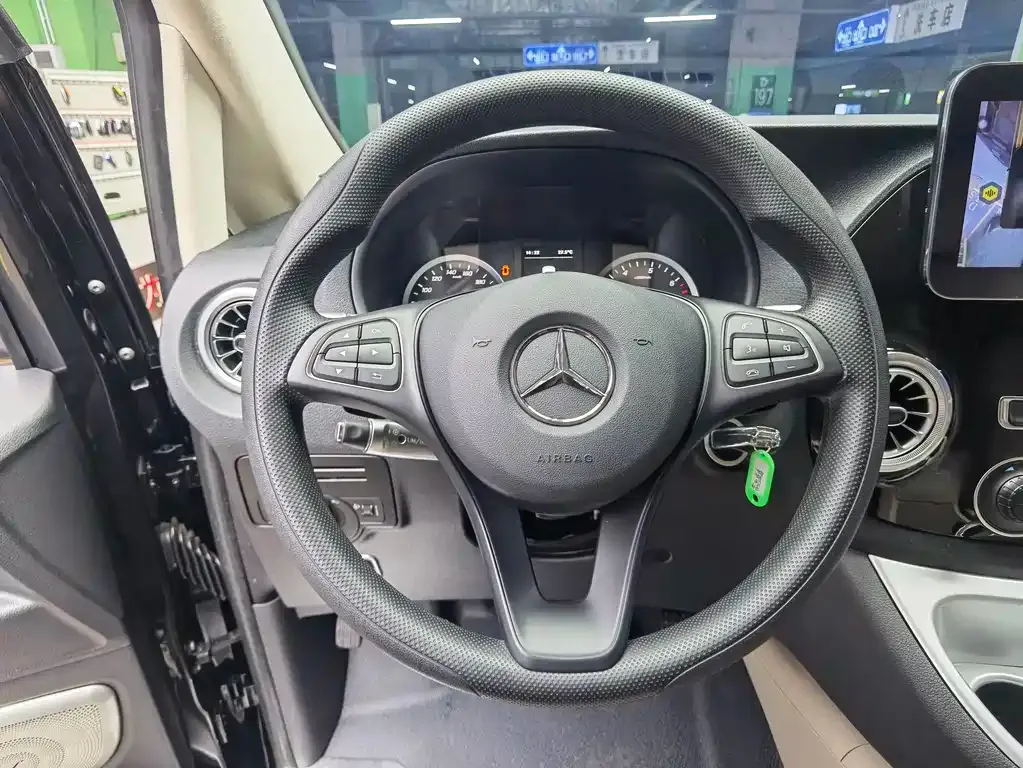 Mercedes-Benz Vito 2025 из CN, фото 10