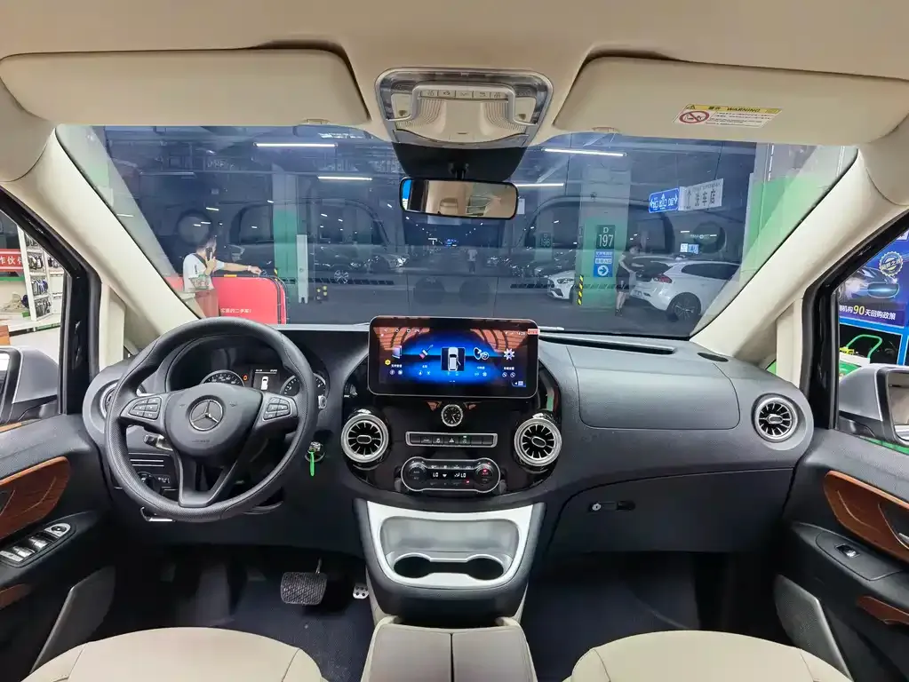 Mercedes-Benz Vito 2025 из CN, фото 7