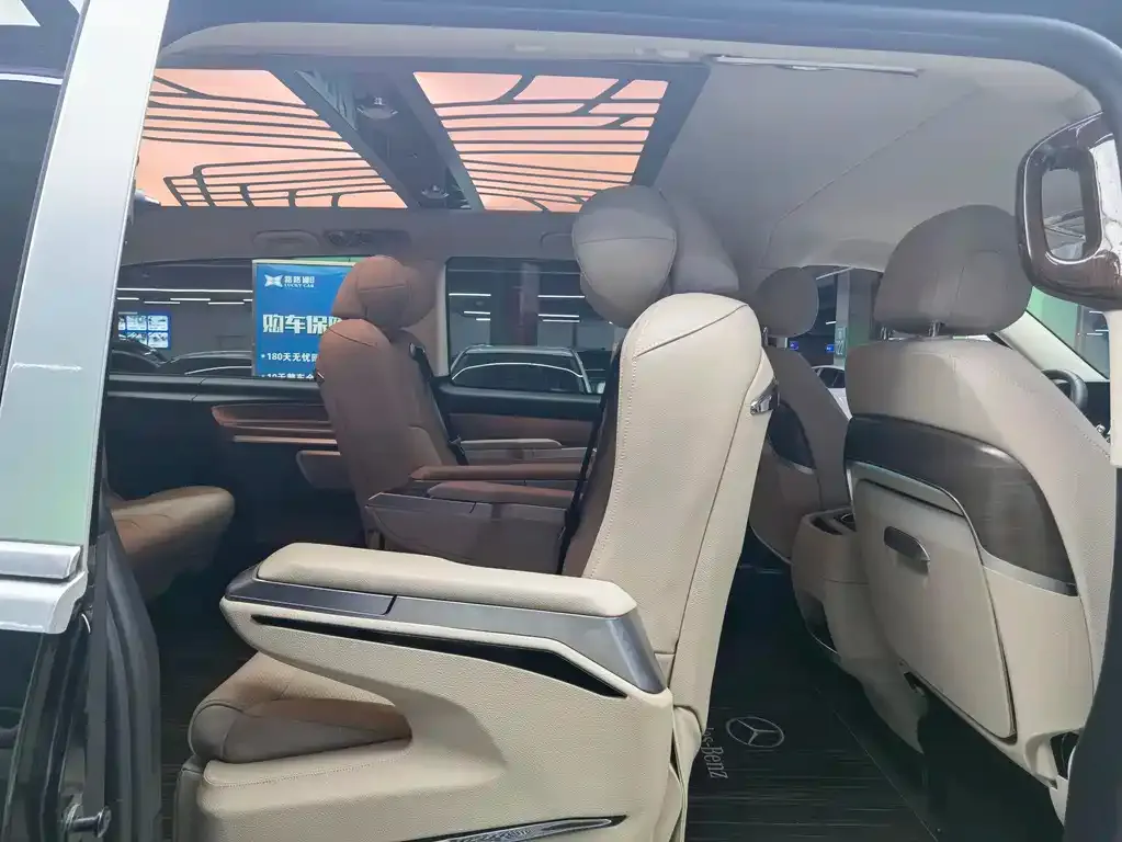 Mercedes-Benz Vito 2025 из CN, фото 9