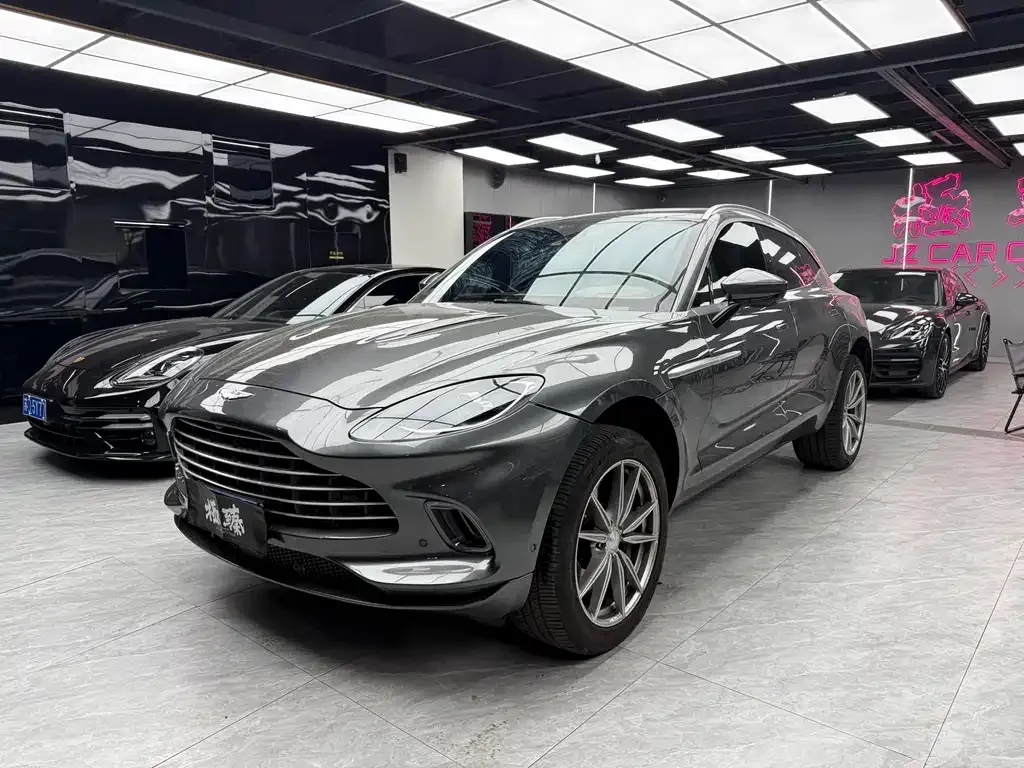 Aston Martin DBX 2022 из CN, фото 1