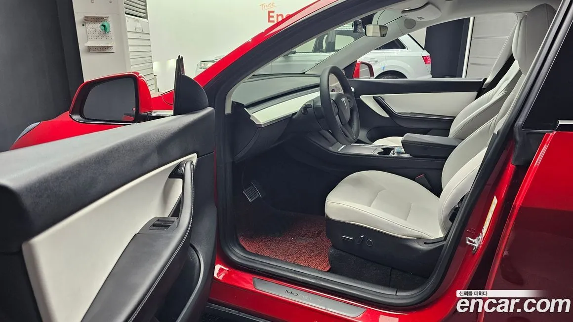 Tesla Model Y 2021 из KR, фото 10