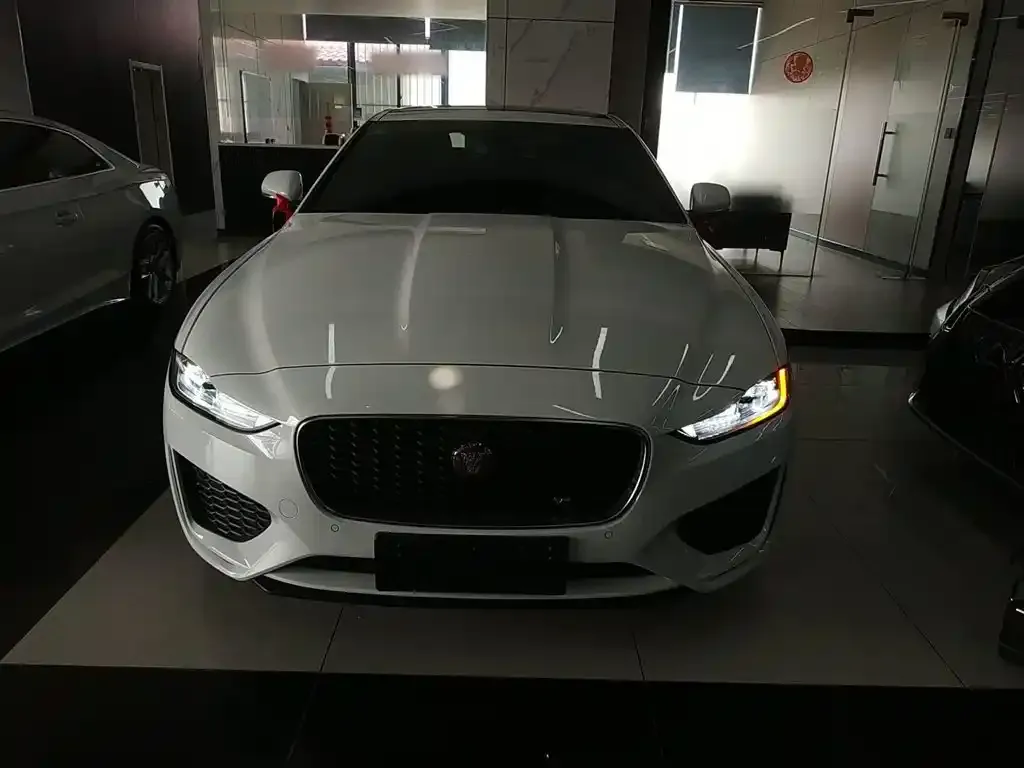 Jaguar XEL 2023 из CN, фото 3