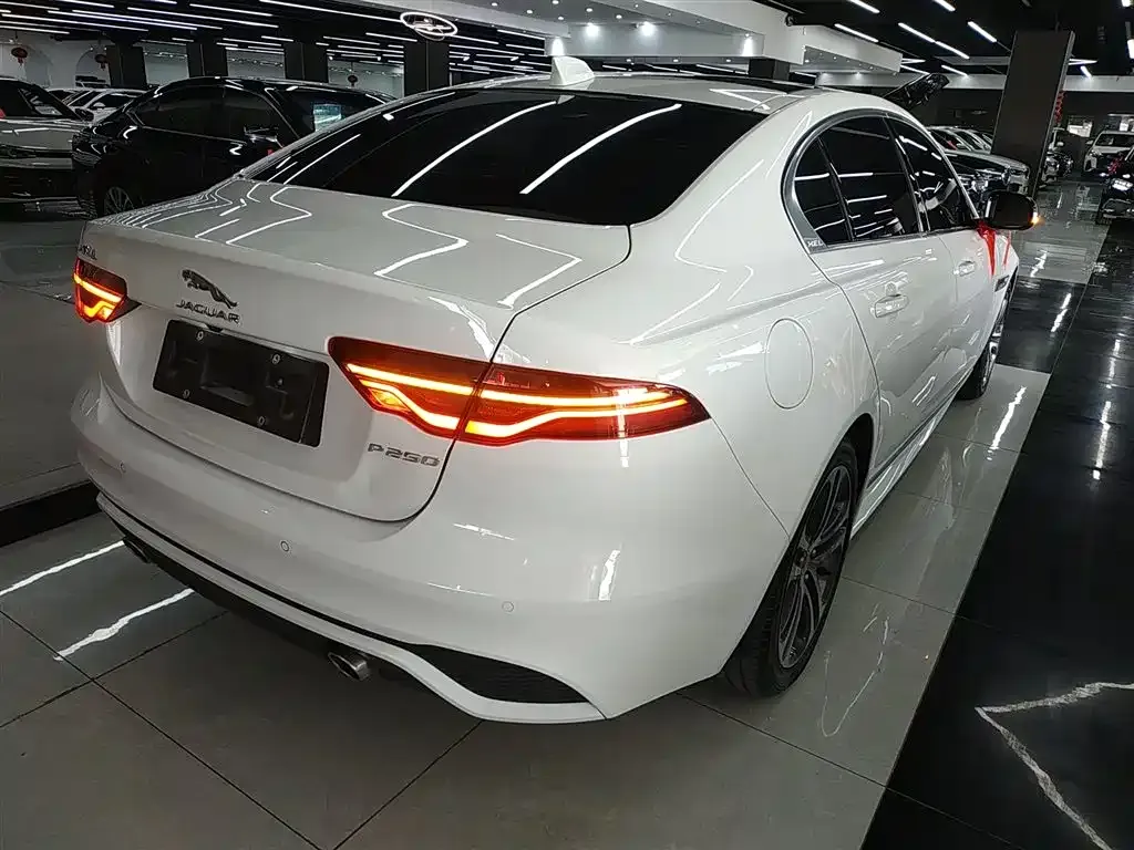 Jaguar XEL 2023 из CN, фото 7