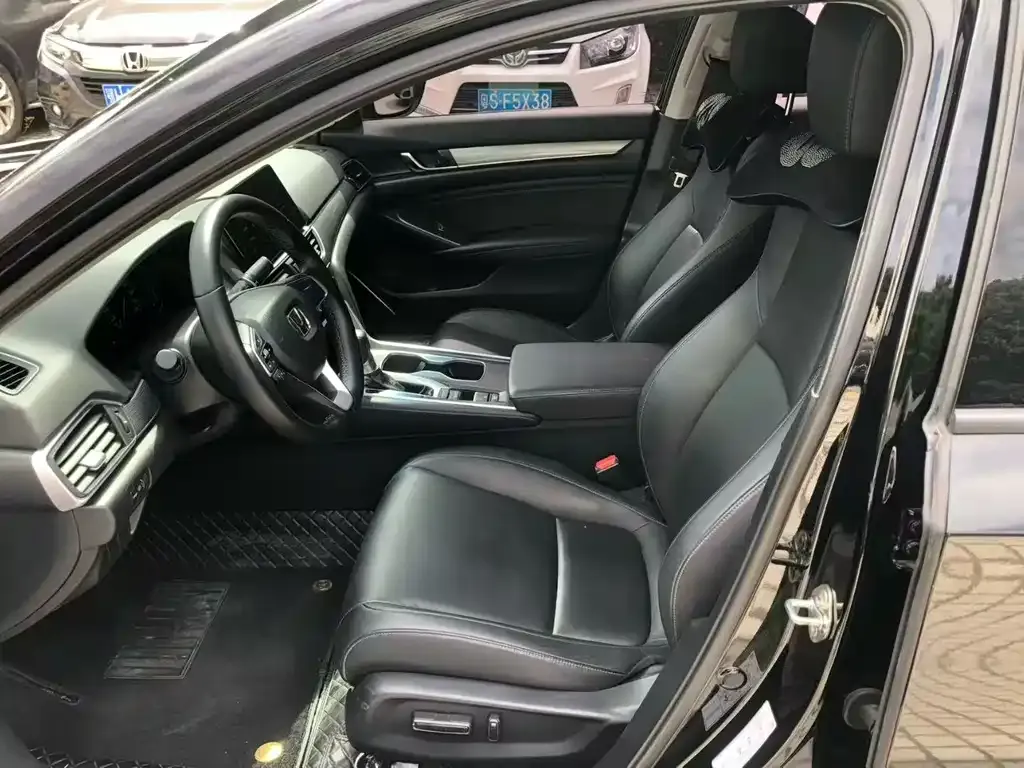 Honda Accord 2022 из CN, фото 8