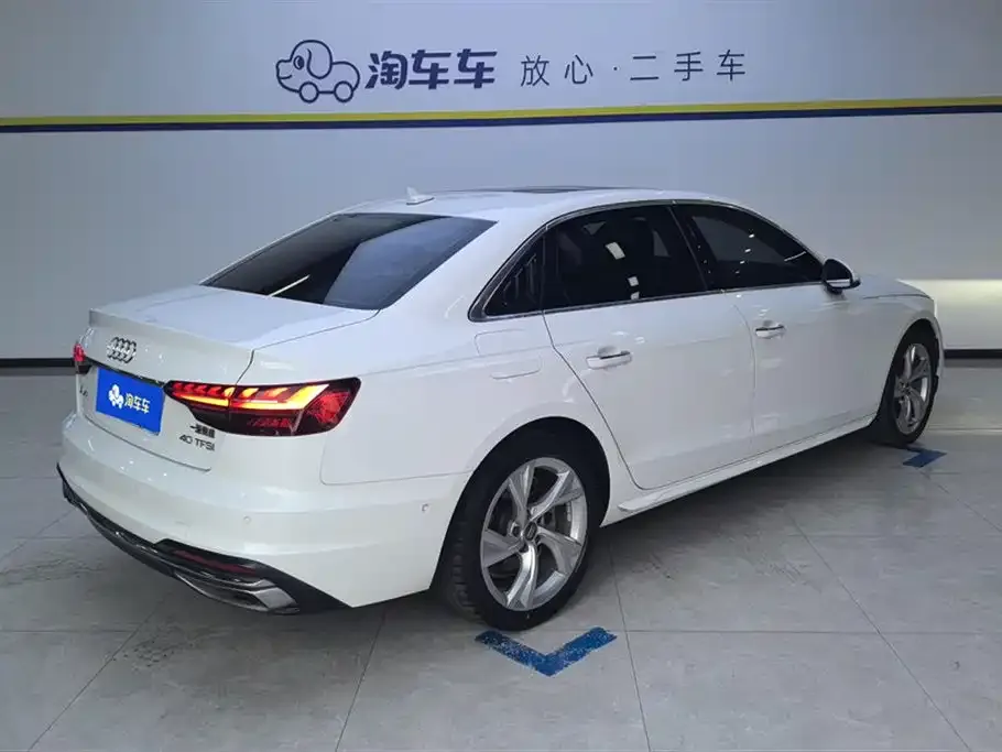 Audi A4L 2021 из CN, фото 3