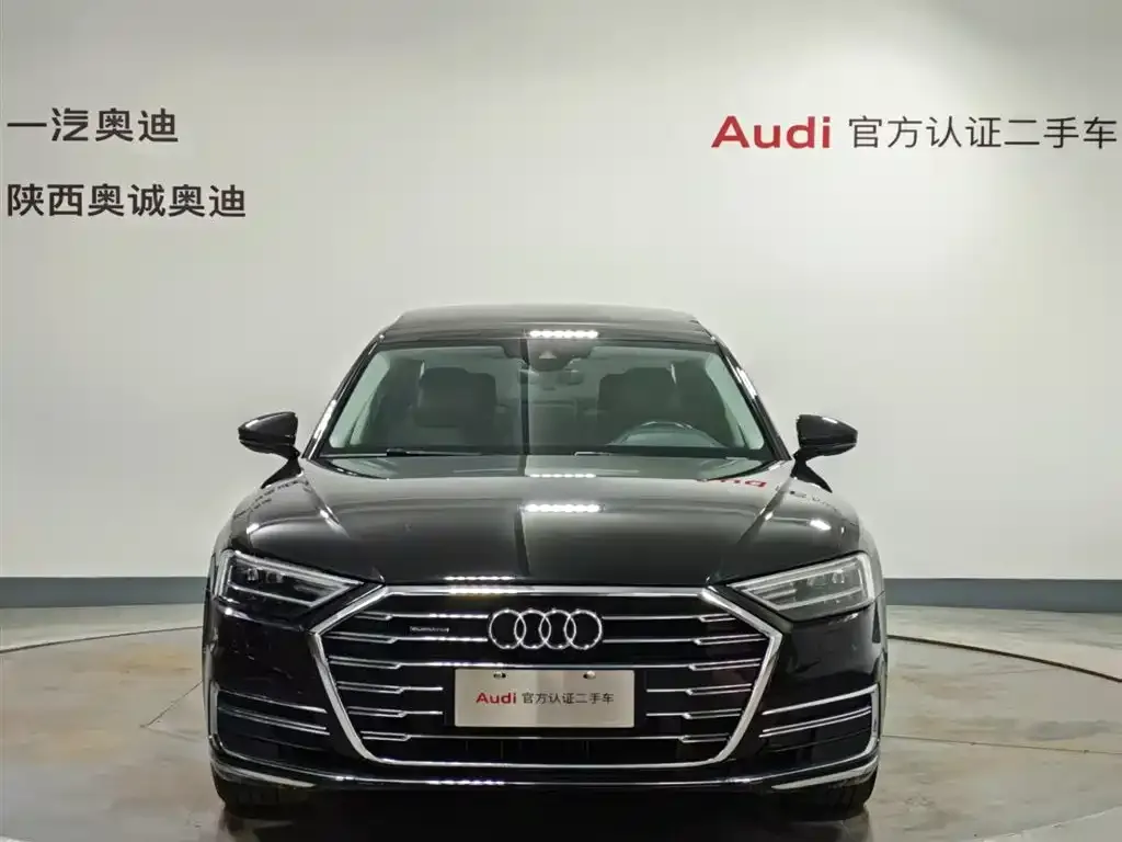 Audi A8 2022 из CN, фото 2
