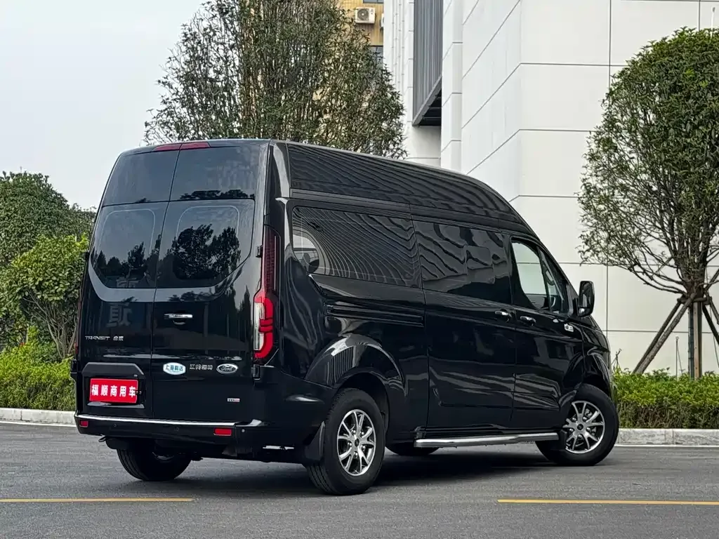 Ford Transit 2023 из CN, фото 10