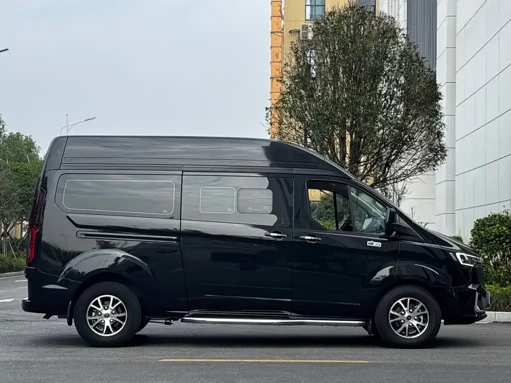 Ford Transit 2023 из CN, фото 7