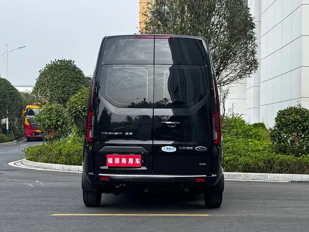 Ford Transit 2023 из CN, фото 9
