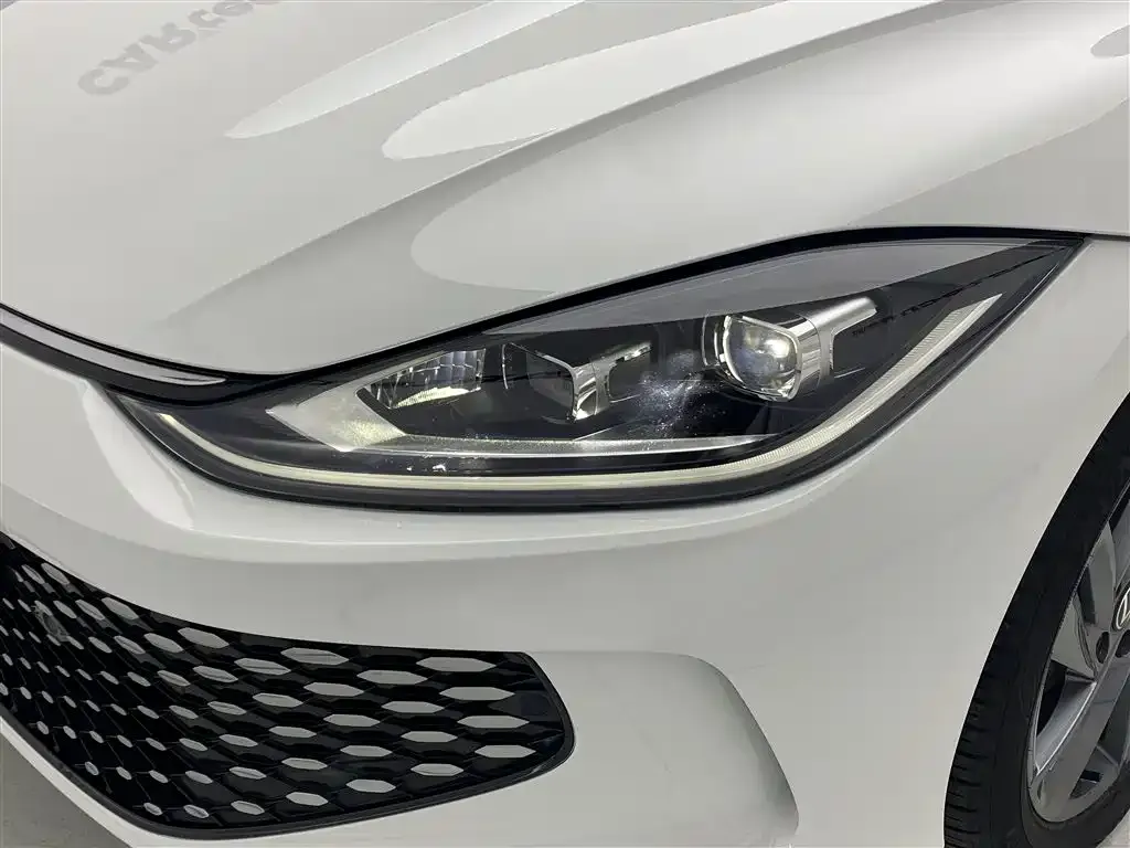 Volkswagen Lamando 2024 из CN, фото 6
