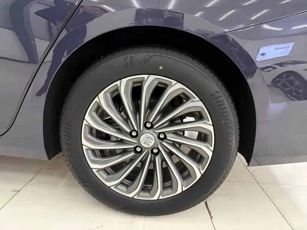 Buick LaCrosse 2024 из CN, фото 10