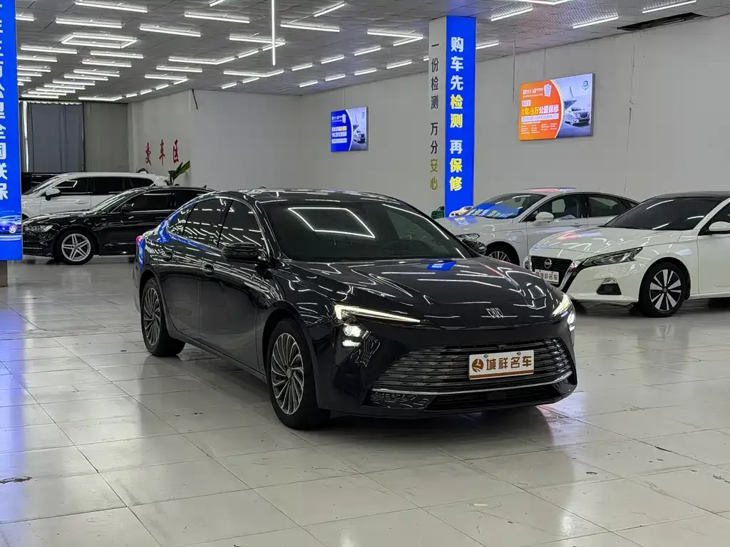 Buick LaCrosse 2024 из CN, фото 3