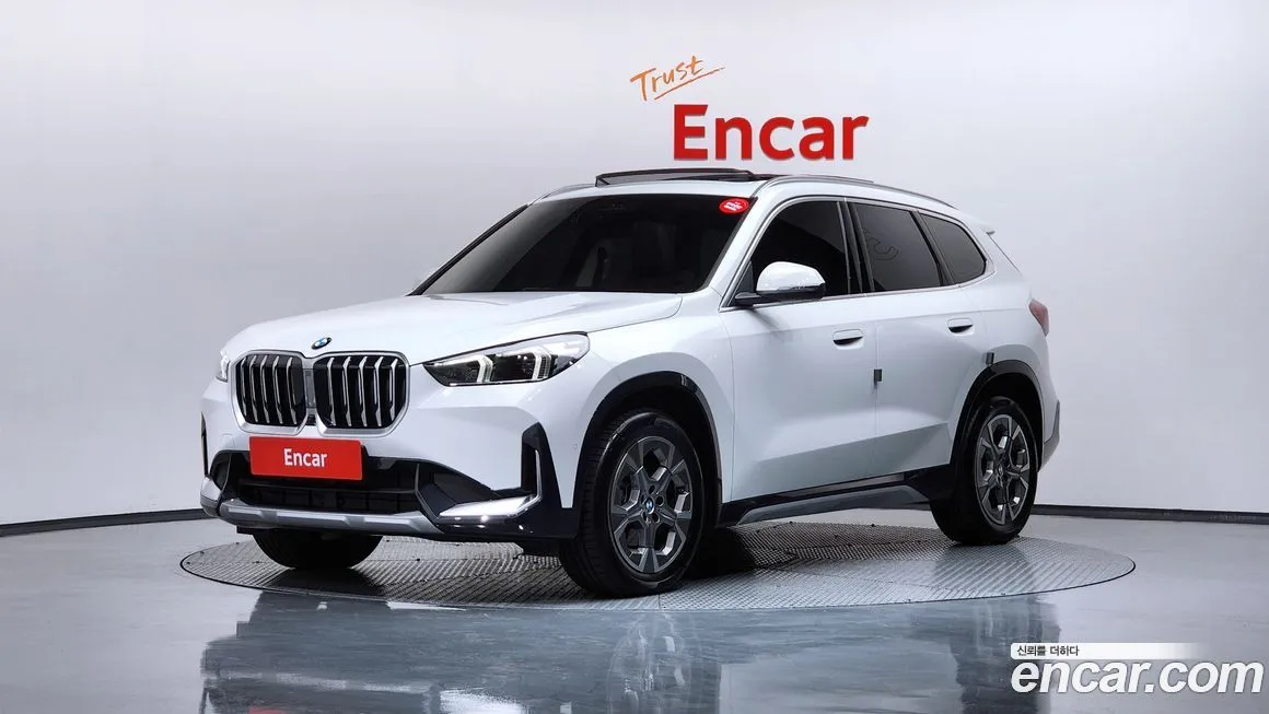 BMW X1 — фото 1