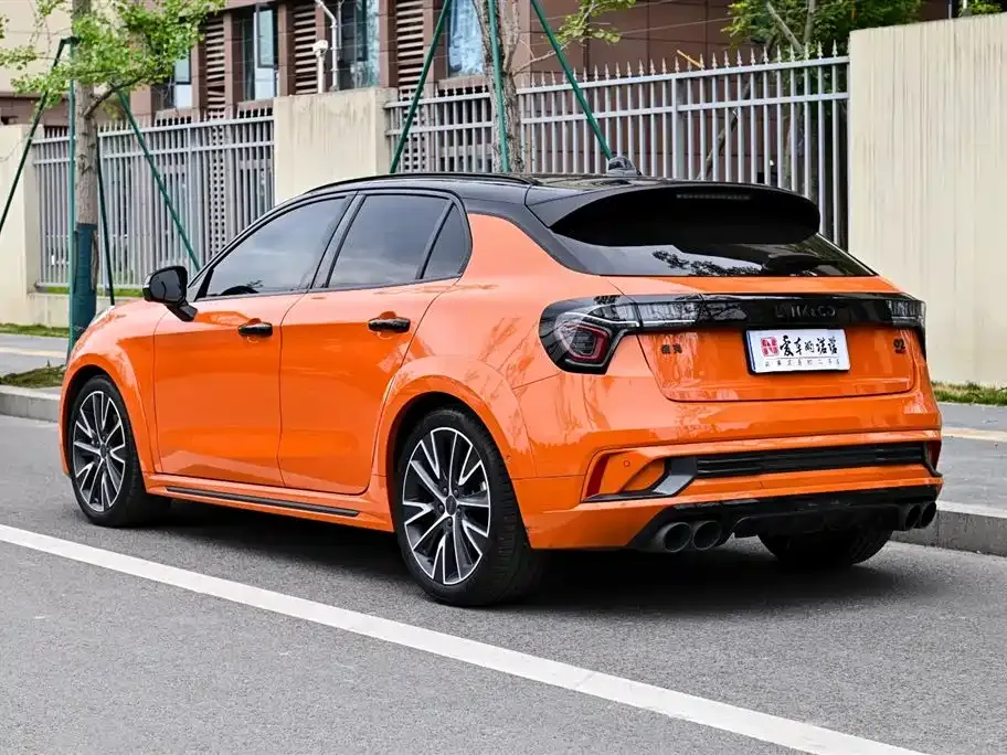Lynk & Co 02 Hatchback — фото 4